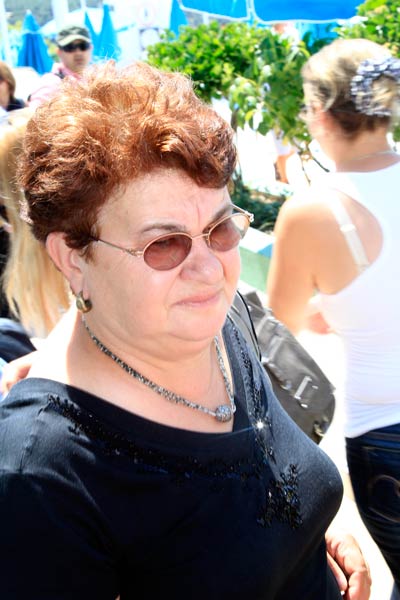 Nazif Hanım Kulübün İdari yöneticisi, Sağolsun kendileri Her zaman güler yüzlü herzaman anlayışlı, İyiki varsınız Nazife_Hanim.jpg